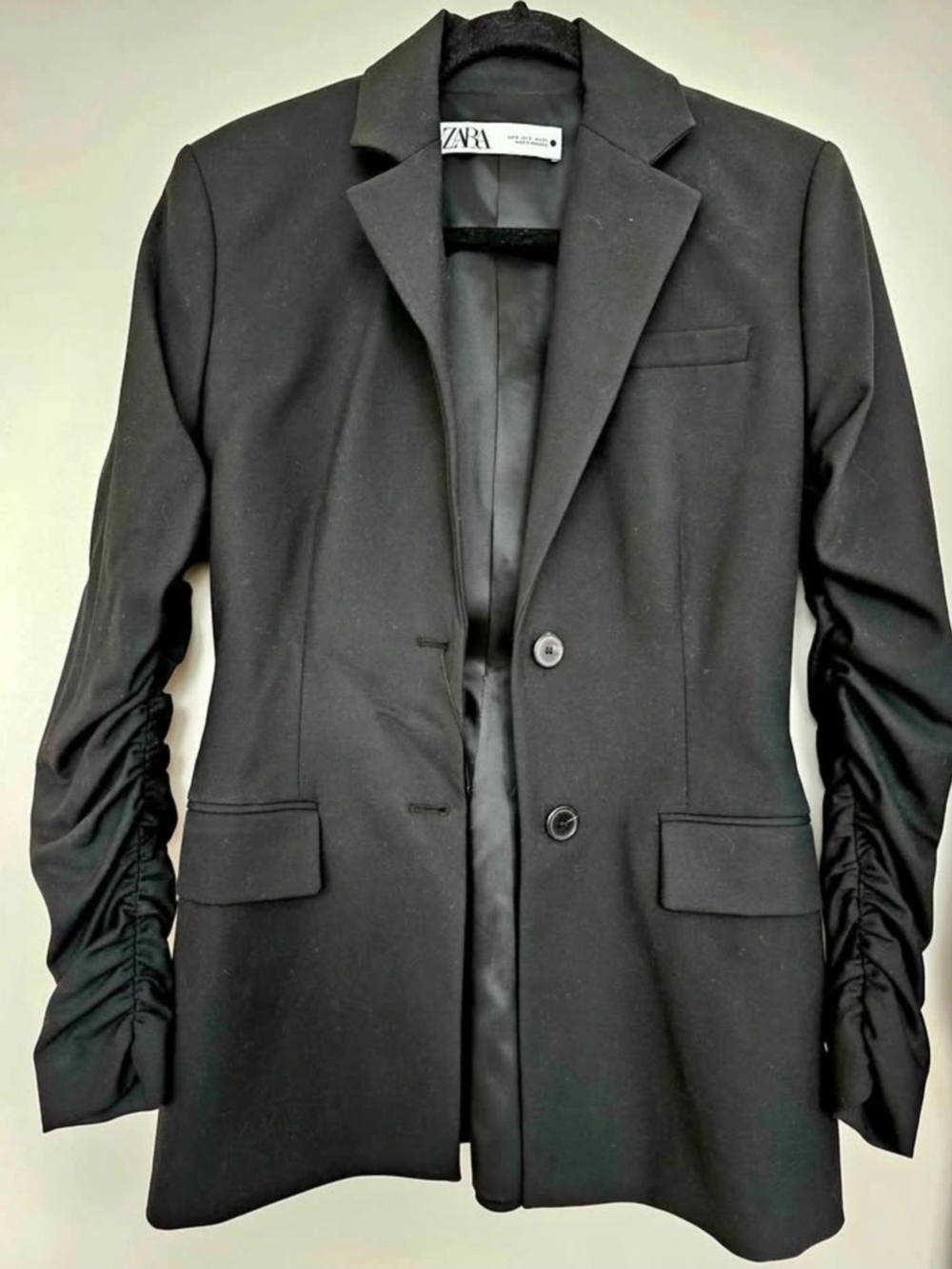 ZARA Black Ruched-Sleeve Tailored Blazer